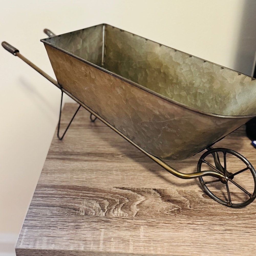 Wheelbarrow decor
